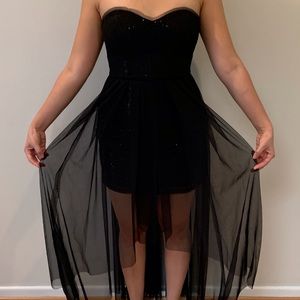 Strapless black dress with tulle - only worn once